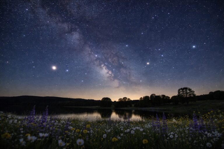 A beautiful night sky on the evening of the Spring Equinox. The sky is dark due to the new moon.
